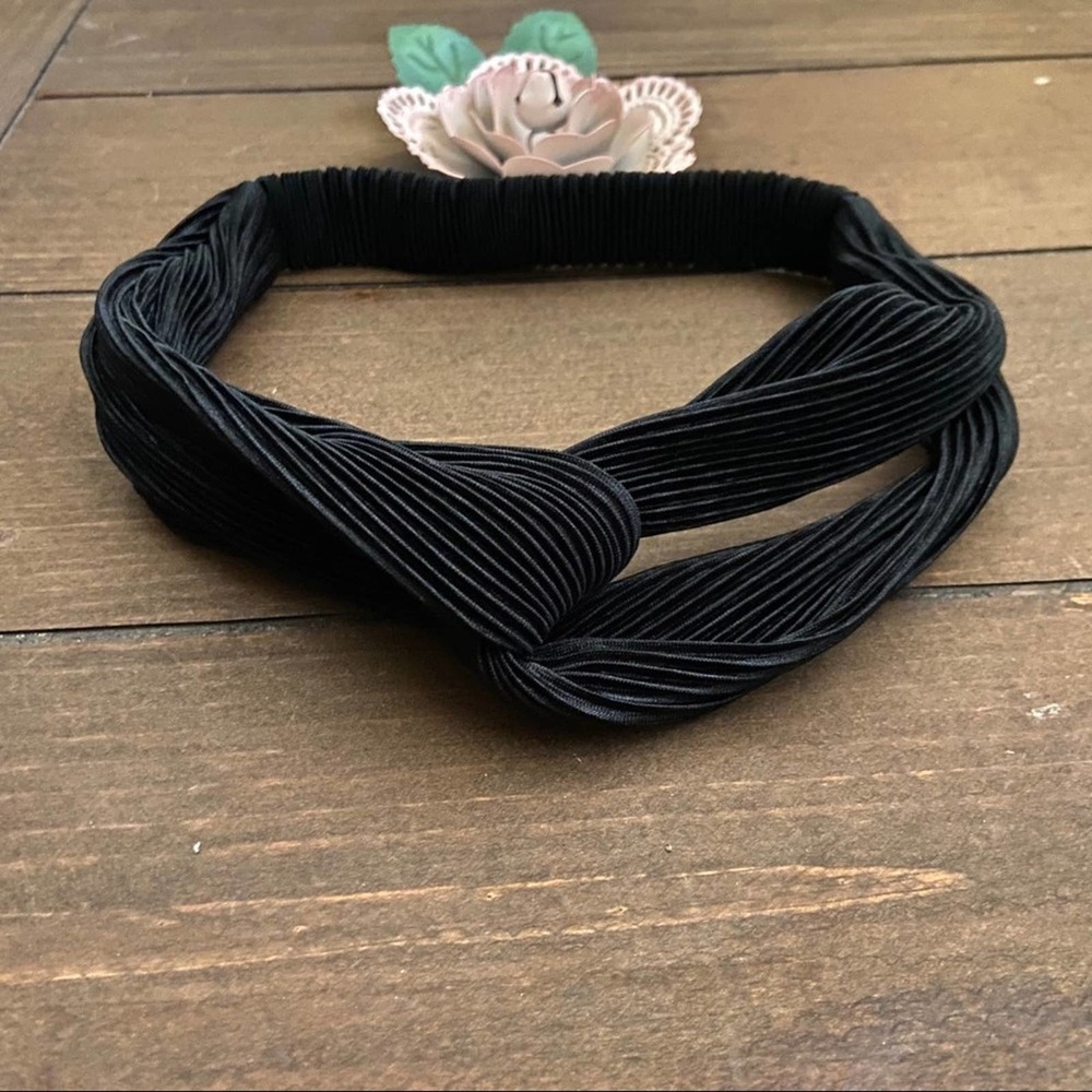 Set of 3 crushed velvet twist headbands NWOT - Picture 4 of 4